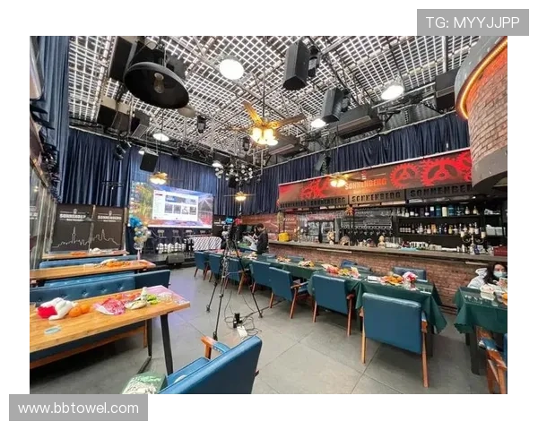 酒吧设计灵感来源于足球明星的魅力与风格探讨